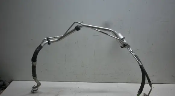 Peugeot 308 SW Air conditioning (A/C) pipe/hose 9670651880