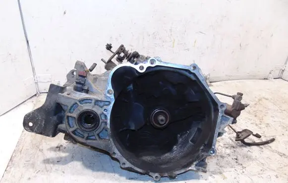 Mitsubishi Colt Manual 5 speed gearbox MD976455 F5M411F8A5
