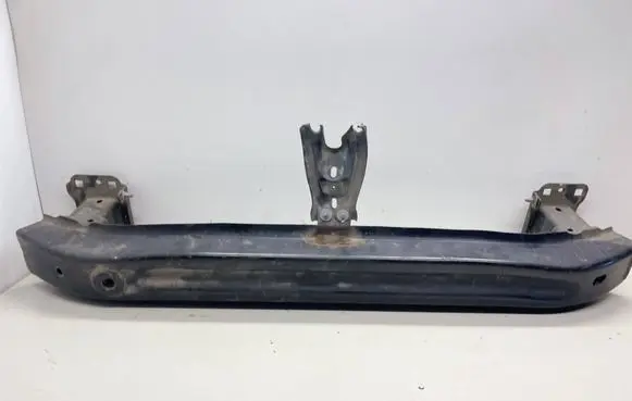 Volkswagen Jetta VI Front bumper cross member 5C6807560