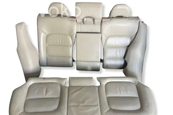Volvo V70 Rear seat 