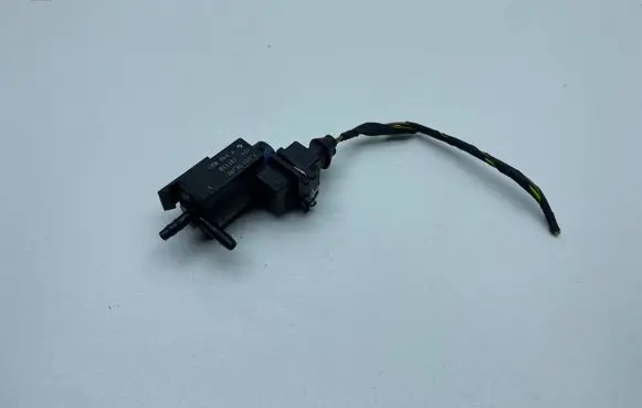 BMW X3 F25 Turbo solenoid valve 7810831