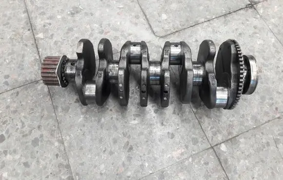 Audi A4 S4 B7 8E 8H Crankshaft 