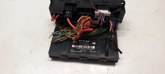 Mercedes-Benz CLC CL203 Fuse box set 2035454501