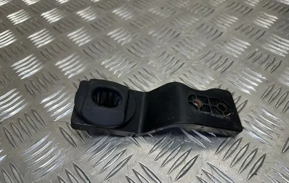 Jaguar XE Radiator mount bracket GX738K330B
