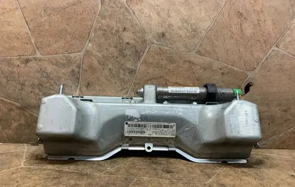 Mercedes-Benz C W204 Knee airbag A204860200
