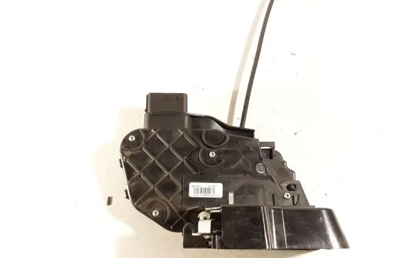 Volvo V50 Front door lock 30799311