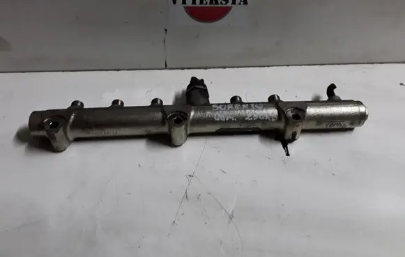 KIA Sorento Fuel main line pipe