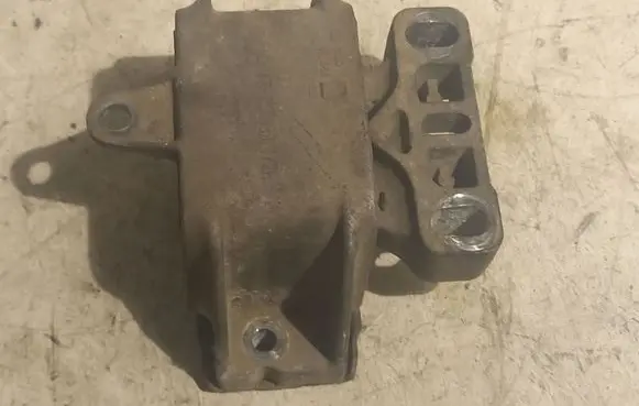 Audi A3 S3 8L Engine mount bracket 1J0199555
