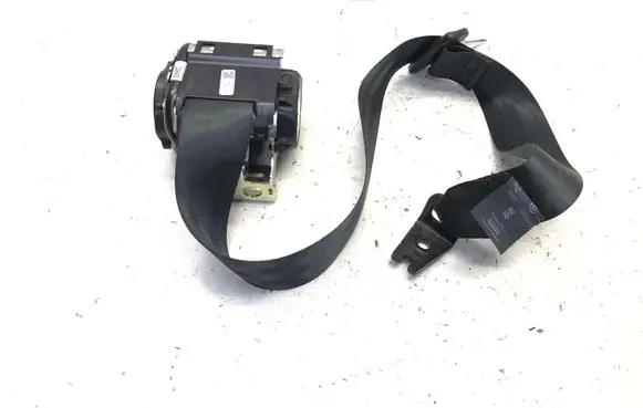 Volvo XC40 Rear seatbelt 31462131