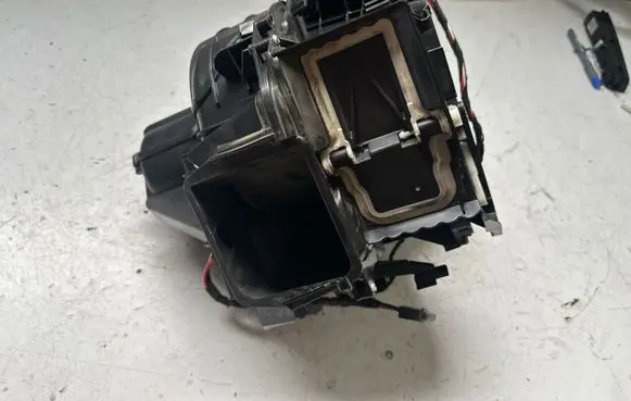 BMW 5 GT F07 Interior heater climate box assembly 11611611