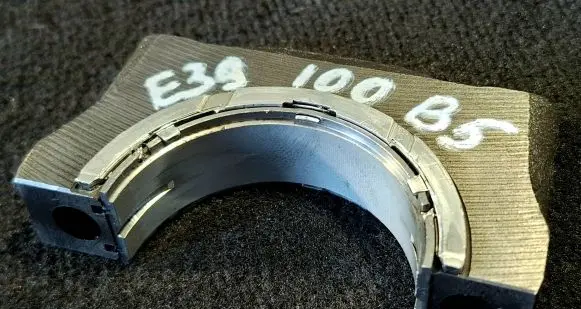 BMW 5 E39 Crankshaft Holder 