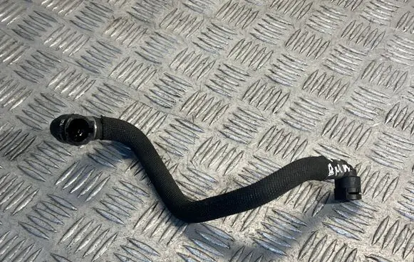 BMW 2 G42 Engine coolant pipe/hose 7584819