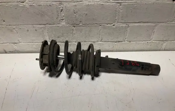 BMW 3 E90 E91 Front shock absorber with coil spring 6796467 11B127DD0245