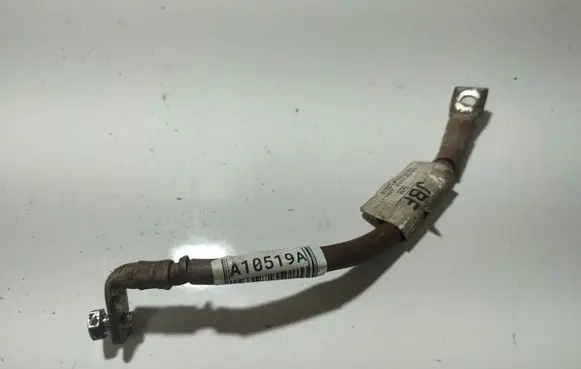 Opel Astra H Positive cable (battery) 13127074