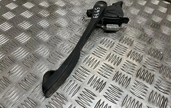 Volvo V70 Accelerator throttle pedal 30666660 6PV00853700
