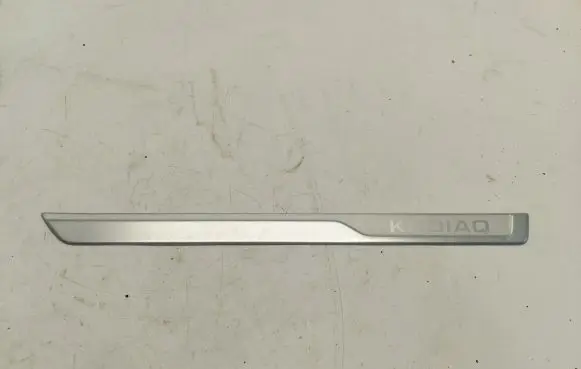 Skoda Kodiaq Front sill trim cover 565853813