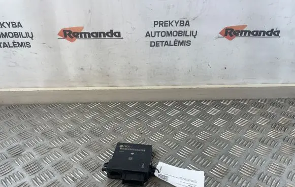 Audi A6 S6 C6 4F Gateway control module 4F0907468B