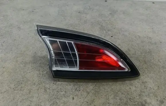 Mazda 3 II Tailgate rear/tail lights BBN7513G0