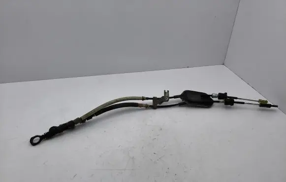 Toyota Yaris Gear shift cable linkage