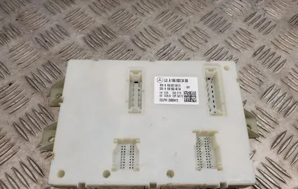 Mercedes-Benz GL X166 SAM control unit A1669003408 A1669016901 A1669024004