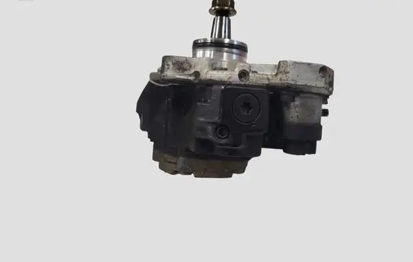 KIA Sorento Fuel injection high pressure pump 0445010101 331004A010