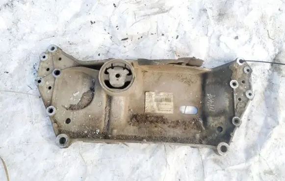 Skoda Octavia Mk2 (1Z) Front subframe