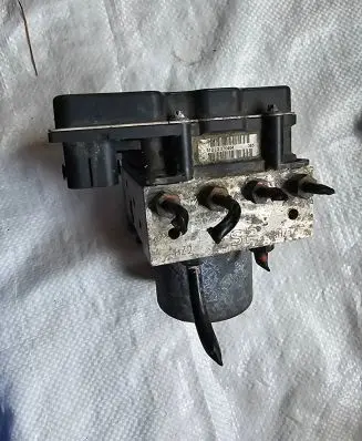 Audi A6 S6 C6 4F ABS Pump 4F0614517A 4F0910517A