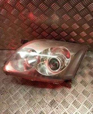 Toyota Avensis T250 Headlight/headlamp 20A370B