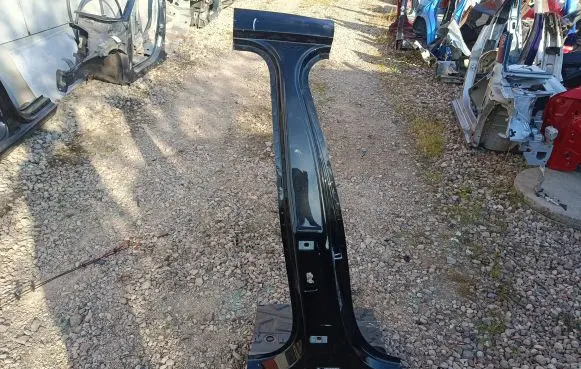 BMW X7 G07 Pillar (middle) 