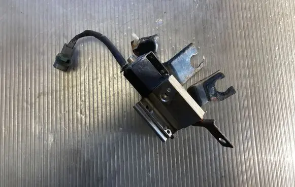 Honda CR-V Air conditioning (A/C) expansion valve 4433101120 04K16