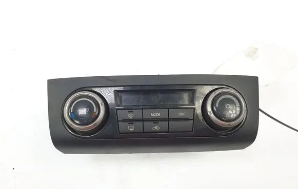 Mitsubishi Pajero Climate control/heater control trim 7820A139XA