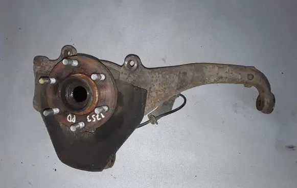 Nissan Navara Front wheel hub 40014EB000