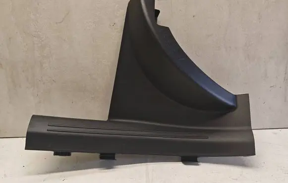 KIA Niro Rear sill trim cover 85876AO000