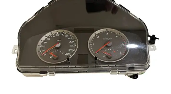 Volvo V50 Speedometer (instrument cluster) 30728645 69594880T 8602879