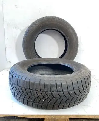 Toyota Avensis T220 R15 winter tire 