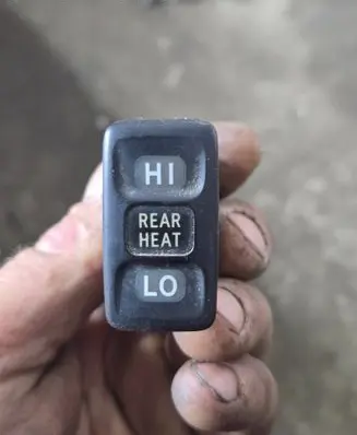 Windscreen/window heater switch
