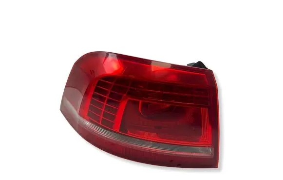 Volkswagen PASSAT B7 Rear/tail lights 3AF945207B