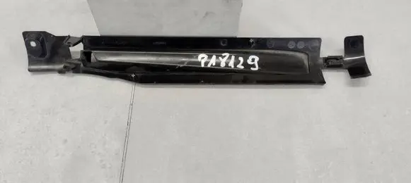 BMW 7 G70 Front sill trim cover L252411