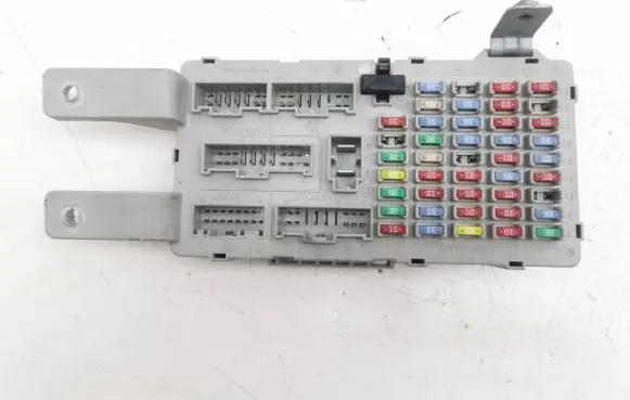 Hyundai Santa Fe Fuse module 919502B400