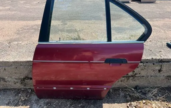 BMW 5 E34 Rear door