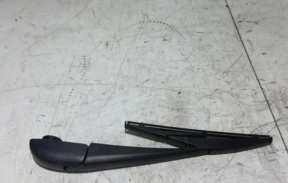 Toyota Auris E180 Rear wiper blade AJ5454 AJ98017