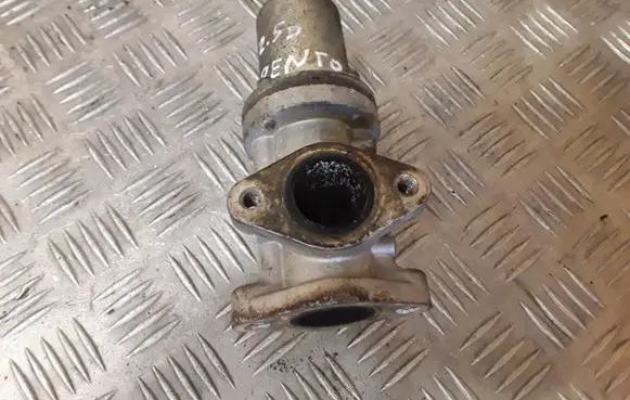 KIA Sorento EGR valve 284104A100