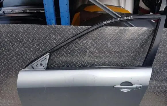 Mazda 6 Front door pilkos