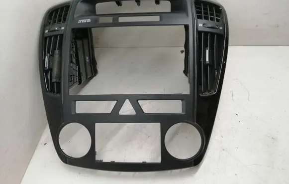 KIA Ceed Radio/GPS head unit trim 847401H035 808764 808883