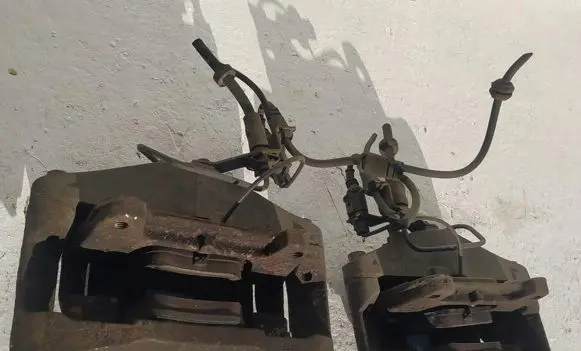 Audi A6 S6 C6 4F Front brake caliper