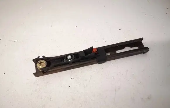 Citroen C4 I Seat belt adjustment rail 9635615880