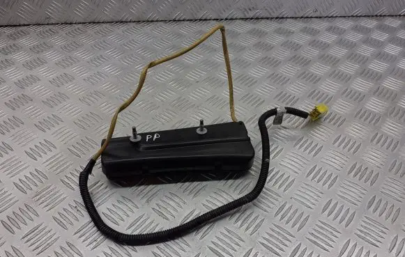 Mazda 3 I Passenger airbag