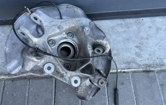 BMW X3 G01 Rear wheel hub 6871030