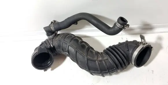 Audi 100 S4 C4 Air intake hose/pipe 4A0145747A 1EL05804 046103221A