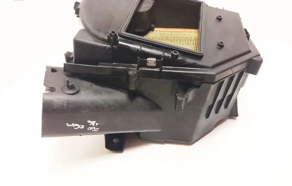 Volvo S60 Air filter box 30636830
